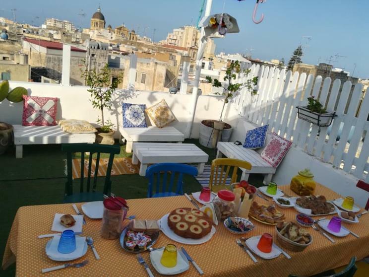 Due Passi Dal Centro Panzió Marsala Kültér fotó